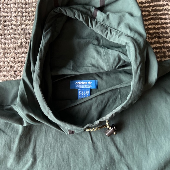Adidas Taped Anorak in Green - Picture 4 of 4